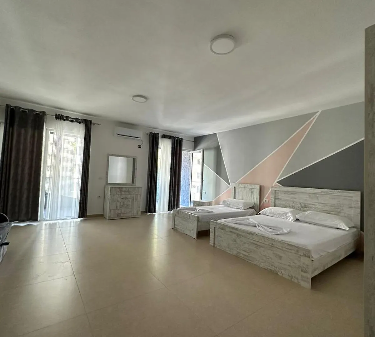 Apartments In Zaharia Residence Shëngjin Pensjonat