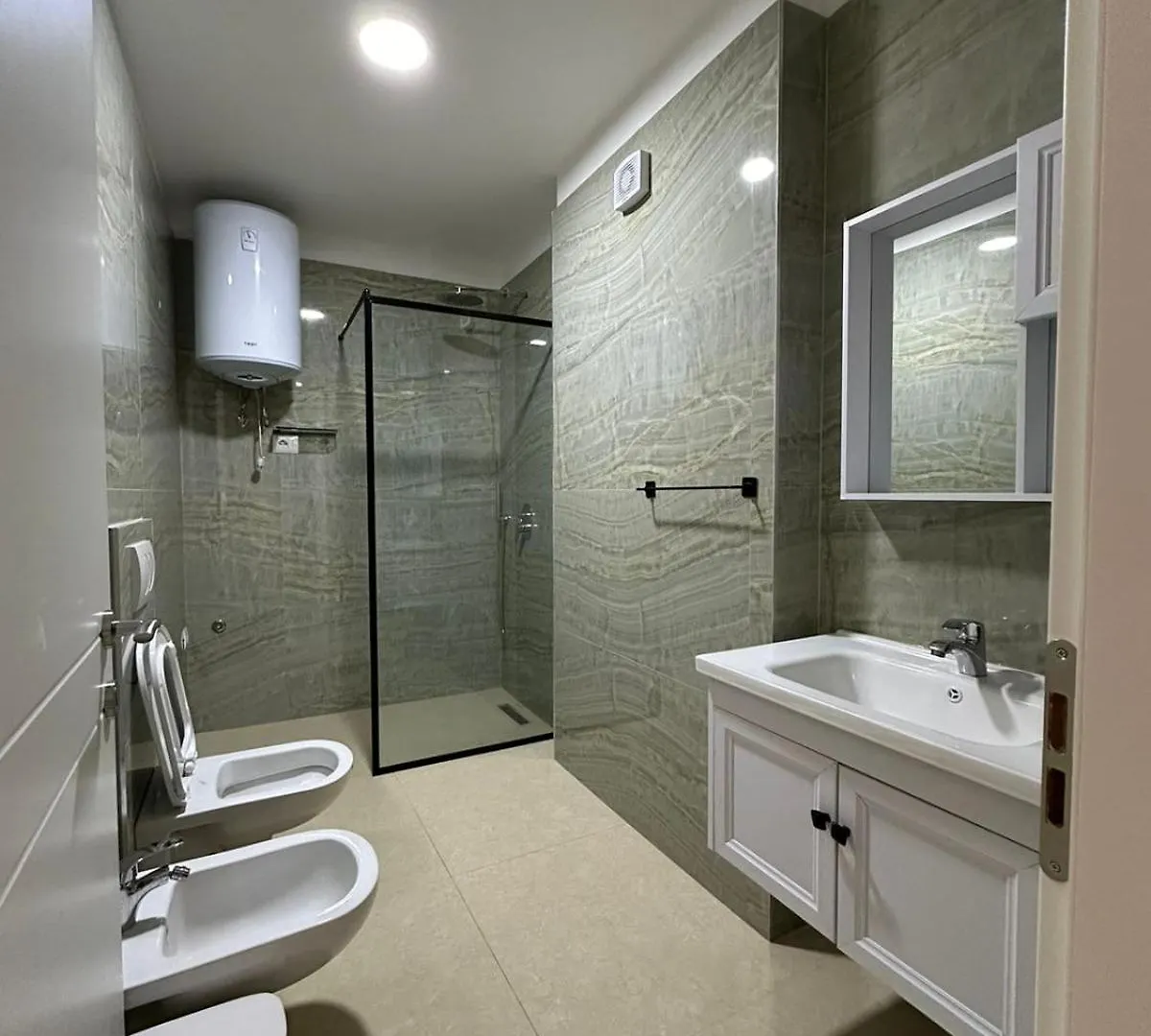 Apartments In Zaharia Residence Shëngjin Pensjonat